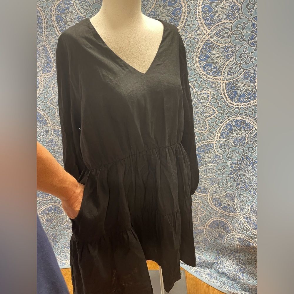 Black V-Neck long sleeve black dress - Picture 7 of 7